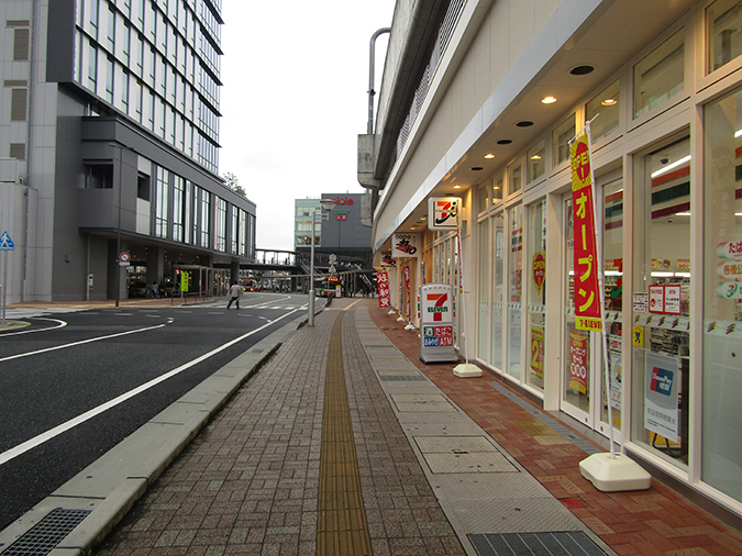 セブンイレブンピオレ姫路店2