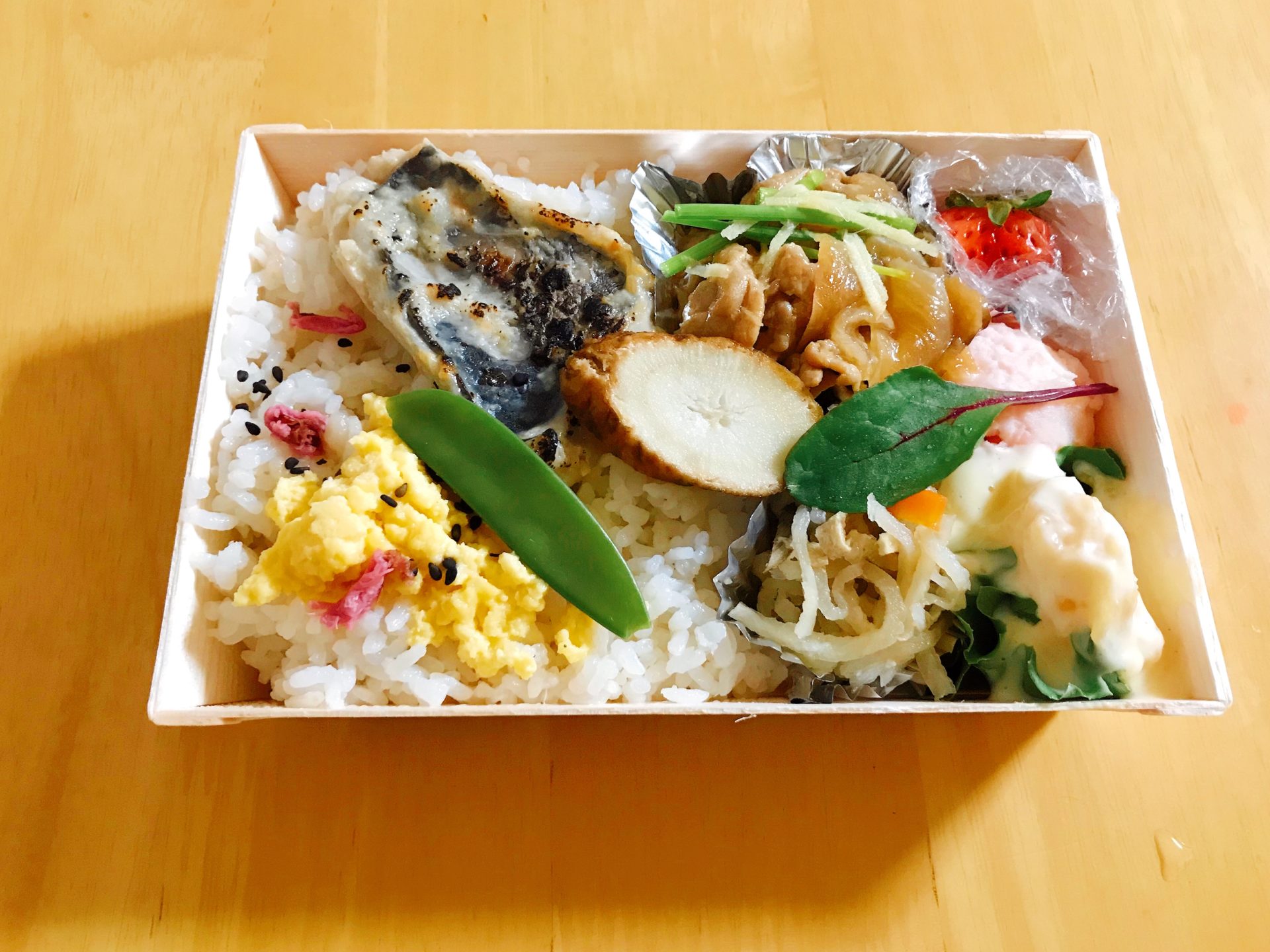 姫路おこもりグルメ コメハナのお弁当 素材箱 姫路市のローカル情報サイト 裏観光情報も