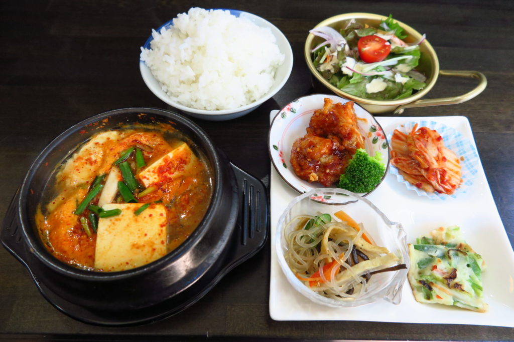船場にオープンした「韓国食堂PAC'S KITCHEN」の「ランチ」【姫路 