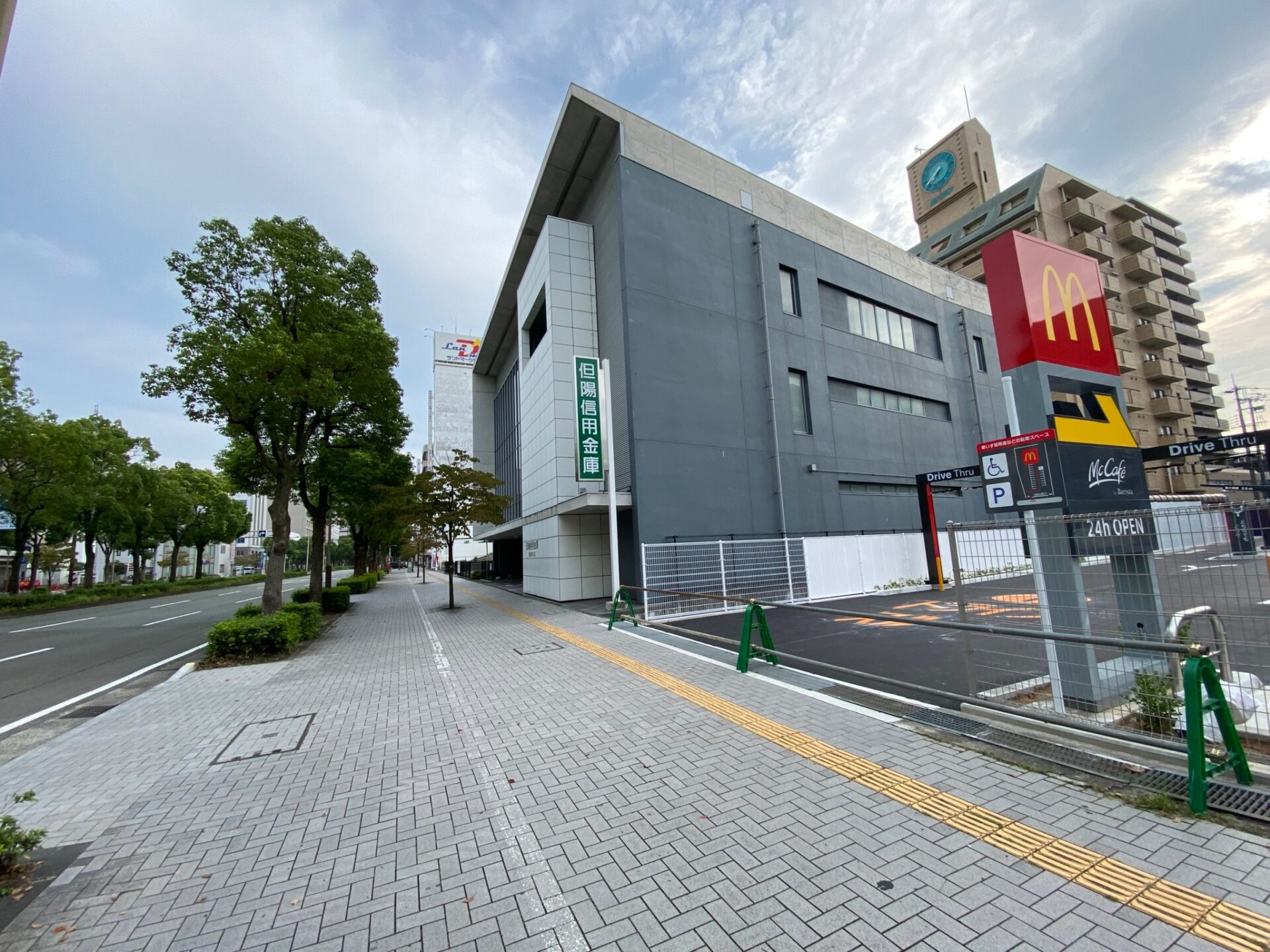 マクドナルド姫路安田店がオープン マックカフェで実際に食べてみた 姫路の種