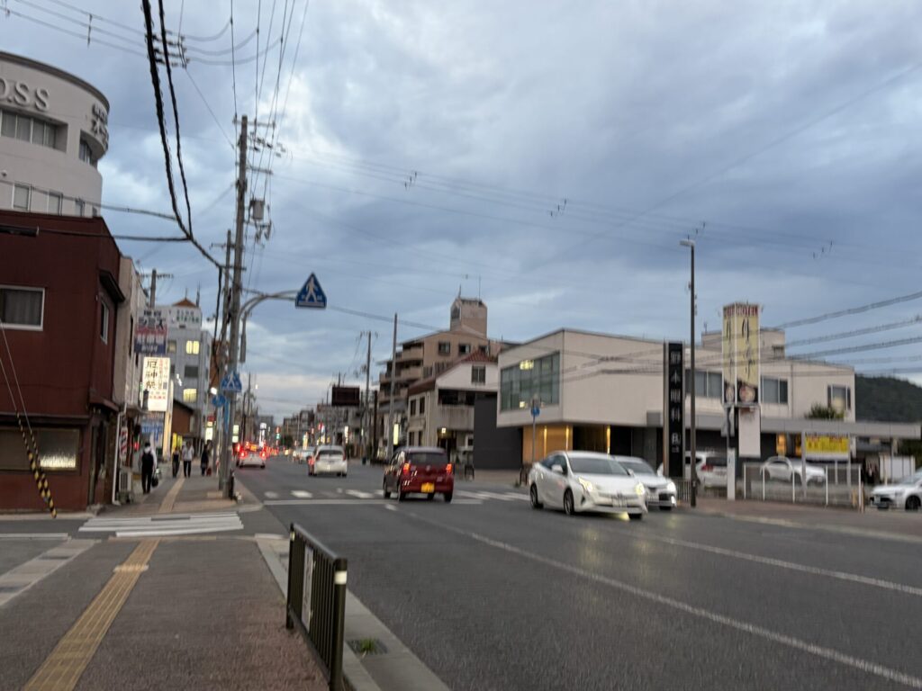 酒のやまのの反対側 野本眼科やローソン姫路山野井店方面
