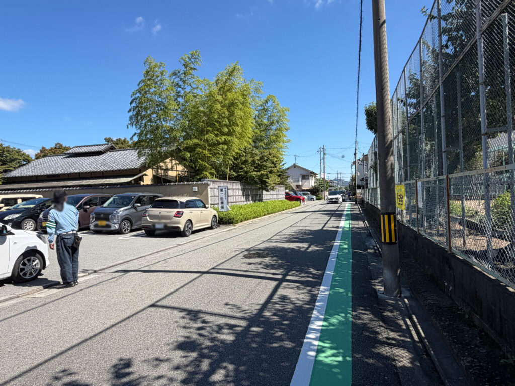 行列のない12時45分ごろの播磨屋本店 姫路店前の道路
