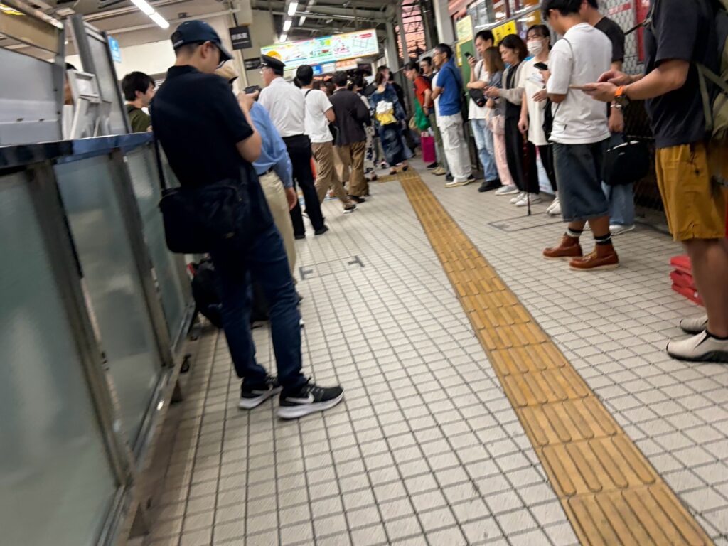 山電姫路駅の様子