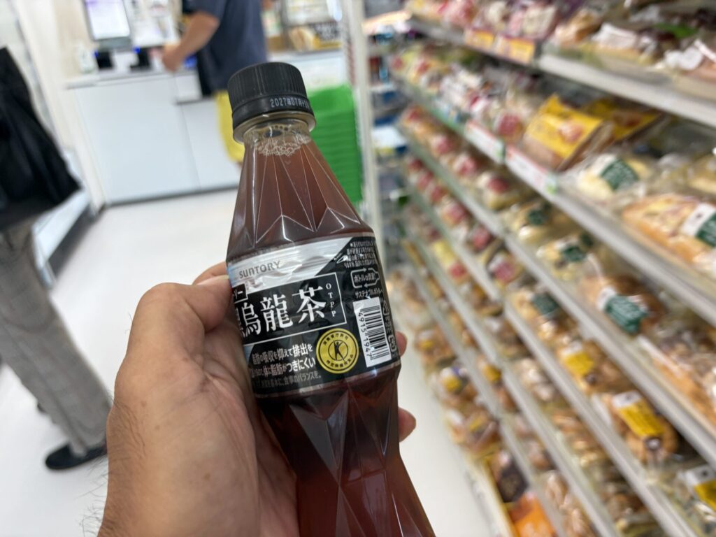 ファミリーマートの店内