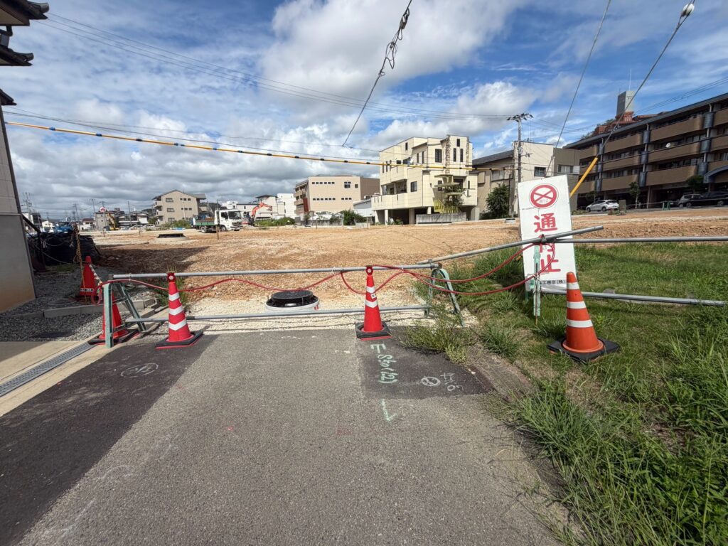 工事中の道路の様子