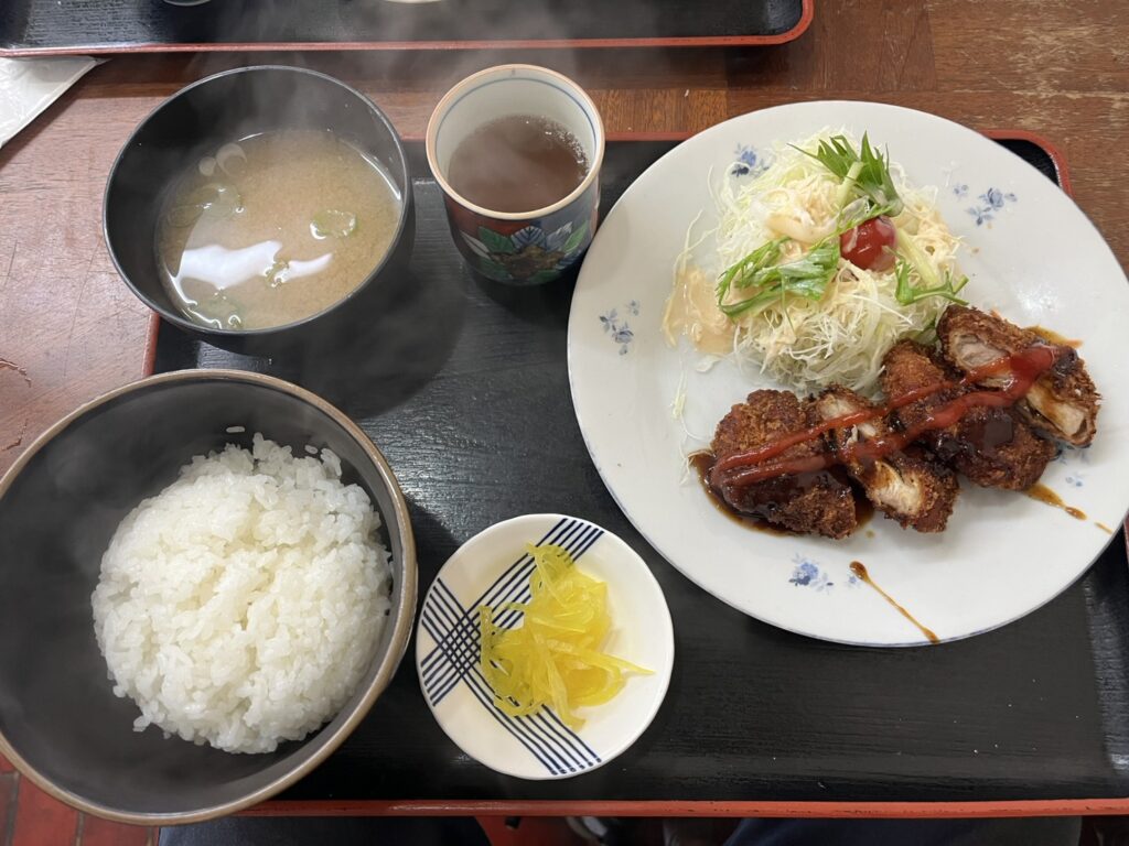 チキンカツ定食